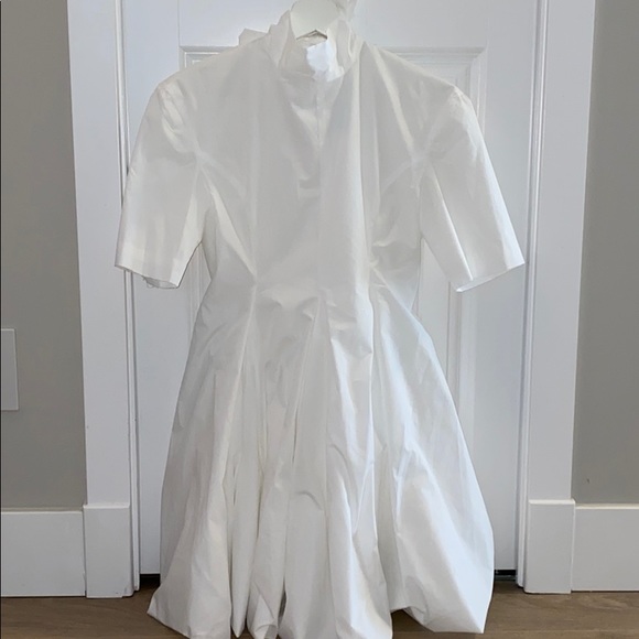 New Classic White Dress - Picture 7 of 7